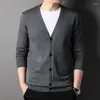 Maglioni da uomo Designer di marca Moda Cardigan lavorato a maglia da uomo Maglione con scollo a V Stile coreano Solido Cappotti casual Giacca da uomo Abbigliamento in maglia