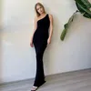 Robes décontractées Blackless Tenues élégantes Club Robe de soirée Une épaule Sexy Robe en tricot sans dos pour femmes Été Slim Slit Sundress Vêtements