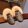 Turnschuhe Winter Kinder Schuhe Plüsch Fell Mädchen Prinzessin Leder Warme Kleinkinder Baby Mädchen Loafer Mode Casual Wohnungen 21-37 schwarz Rot 221122