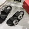 Rhinestone Slipper Women Designer Slide Slide Summer Corium Slippers Shoes Classic Beach Size Disual Womens Outsid
