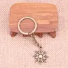 Keychains 20pcs Fashion Keychain 28x25mm Sun Sunburst Pendants DIY Men Jewelry Car Key Chain Ring Holder Souvenir For Gift