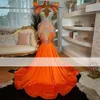 Elegant Orange Mermaid Prom Dresses With Feathers 2024 Black Girls Pärled Crystal Gala Met Party Gown Sexig Formal Evening Dress