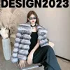 Ny Winter Haining 2023 Miljövänlig Dragon Cat Women's Short Fashionable Contrast Color Flip Collar Light Luxury Fur Coat 5858