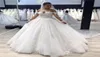 Robe de mariée grande taille robe de mariée Vintage dentelle Appliques épaule manches longues robes de mariée 2019 fermeture éclair arrière pays mariée G3322755