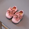 2024 Primavera Autunno Ragazze Scarpe da principessa Moda per bambini Bowknot Appartamenti Bambino Suola morbida Scarpe da prima camminata Mocassini in maglia per bambini 240229