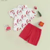 T-Shirts ma baby 1-5Y Weihnachten Kleinkind Baby Kind Jungen Kleidung Sets Säugling Weihnachten Outfits Santa Print Shirt Tops Shorts Kleidung D05 L240311