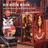 COUTBEE BOOK NOOK DOCK HUS 3D PUZZLE MED TOUCH LJUS TOUR Magiska presentidéer Bokhylla Insert Toy Gifts Flame Common Room 240304