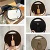 Män runt mig väska handväska M47117 Designer 2024 Spring Summer Show Small Circle Apple Tote Pancake Handväskor Högkvalitativ axelkorsslopp Koppling plånbok hobo plånböcker