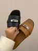 مصمم الشرائح النعال غير الرسمية Fretwork High High Cheels الأحذية الملبدة بالنساء Pantofle Shale Luxury Beach Soft Flat New Sabot Fashion Slide J240224