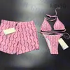 XECR Pink Lovers-Badeanzug, Buchstaben-Druck, Herren-Shorts, goldene Kette, Bikini für Damen, Outdoor-Urlaub, Must-Haves-Badebekleidung XECR