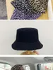 Bérets chapeau Double face pour femmes, imprimé léopard, couvre-visage, tendance des pêcheurs, marée de rue, bassin fin