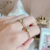 Ringar ringar trendiga koreanska läckra ring kortfattad guldfärg Stackningsringar Crystal Jewelry Dropship Leverantörer LDD240311