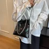 Leftside 다이아몬드 디자인 여성을위한 은색 가죽 크로스 바디 백 고급 디자이너 한국 패션 체인 어깨 가방 핸드백 240228
