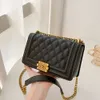 Shop Factory Wholesale Classic Small Fragrant Wind Lingge Chain Bag French Luxury Womens Light Celebrity One Shoulder Crossbody Gilded