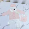 Macacão de bebê Designer Crianças Infantil Bodysuit Roupas Recém-nascidas Bebê Designers Algodão Romper Crianças Macacões de Luxo Menino Menina Onesies kalekids-6 CXD2403111