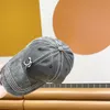 Printemps et été nouveau style vieux chapeau de baseball avec trous chapeau de cowboy rétro classique pour hommes et femmes du même style multicolore en option