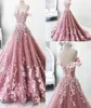 2022 Розовые вечерние платья принцессы с длинными рукавами и аппликациями из кружева и кристаллов с 3D цветочными цветами и перьями для выпускного вечера Quinceane8868116