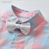 衣料品セット紳士スタイルの男の子の服セットサマーキッズ半袖の格子縞のシャツbowtie+サスペンダーショーツセット子供スーツ子供服ldd240311