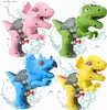 Gun Toys Mist Spray Toys med realistiska brus och lätt vattenflamma dinosaurie Vatten spray sommar leksak pool utomhus interaktiv dinosaurie leksak l240311