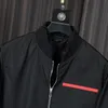 créateur de mode hommes veste hommes manteaux de haute qualité à capuche logo rouge triangle logo coupe-vent designer veste extérieure polyvalente casual hommes vestes hommes vêtements d'extérieur