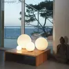 Paralumi Lampada da tavolo in vetro nordico Comodino Cura degli occhi Luce notturna Studio Luna sferica Lampada a led Camere da letto Studio Soggiorno Ufficio Casa Lustro L240311