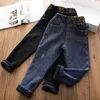 Winter Kinder Mädchen Jeans Dünne Casual Hosen Schwarz Blau Denim Fleece Thermische Gerade Hosen Für Kinder Vielseitige Stretch Jeans 240228