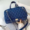 Shop Factory بالجملة كبيرة السعة الكبيرة العطر Lingge Bag Bag Womens Messenger كبير الجينز الجديد سفر حقيبة يد واحدة