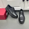 Chaussures en cuir d'affaires pour hommes de marque de luxe de marque de mode, épissure de tissu en cuir bloc, nouvelle semelle souple coupe basse en cuir de veau, tailles 5-10 chaussures de mariage