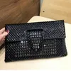 Xmessun fällbar koppling väska kvinnor mode kuvert parti diamant nit axel crossbody wristlet påse handväska 240305