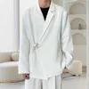 男性のスーツメンスーツコートエレガントな新郎のウェディングジャケットは、ビジネスの服装のためのラペルパッチポケットを添えて