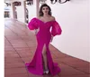 Attraenti abiti da ballo a sirena fucsia con spalle scoperte Abiti da sera spaccati laterali Plus Size Sweep Train Maniche lunghe Abito formale1065581