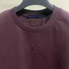 Mens Europe Plus Size T-shirt lyx Paris Summer Tshirt T Shirts Casual Cotton Designer Classic 3D Letter Purple Geometry Simple Tee Tops XS S M L