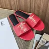Designer sliders mulheres chinelo de borracha vermelha salto plano sandália couro vintage favorito slides verão ao ar livre sandale praia sapatos casuais