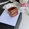 Ringar ringar 7Style Never Brand Letter Ring Gold Plated Copper Open Rings Fashion Designer Luxury Crystal Pearl Ring Wedding Jewelry Gifts LDD240311