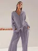 Hiloc White Cotton Nightwear Long Sleeve Women Pajama High Weist Pants مجموعة واحدة من صدره