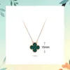 Designer Pendant Necklace Sweet Love Vanca Jade Clover Necklace For Womens Luxury Small and Popular 18K Rose Gold Lucky Grass Collar Chain T1QZ