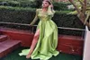 Lime Green Prom -klänningar med långa ärmar Applices Bodice Long Satin Evening Party -klänningar med Side Slit8081815