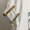2024 Nieuwe zomer metalen pin decoratie minimalistische letter bedrukte T-shirt met korte mouwen en ronde hals