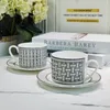 Classico europeo Bone China Tazze da caffè e piattini Stoviglie Piatti da caffè Piatti Set da tè pomeridiano Cucina di casa con confezione regalo 240304