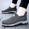HBP Non-Brand B-C351 China Factory Mode Lage prijs Duurzame veterlip Mens Sports Running Shoes en Sneakers