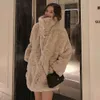 MID Vinterhöst och längd Instagram Trendy Cow Horn Button Imitation Otter Rabbit Plush Lamb Fur Grass Coat for Women 7970