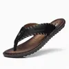 Pantofole nuovissime di arrivo Pantofole fatte a mano di alta qualità Mucca Scarpe estive in vera pelle Moda Uomo Sandali da spiaggia Infradito w95U #