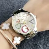 Gratis verzending Gues2024 Merk Horloge Vrouwen Meisje Kleurrijke Kristal Grote Letters Stijl Metalen Stalen Band Quartz Horloges GS 7155