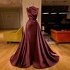 2020 Burgundowe muzułmańskie sukienki wieczorowe Vestido de novia pliska satyna arabska syrena Dubai Suknie balu z czerwonym dywanem 2887580