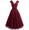 2019 Tea Length Burgundy bridesmaid Dress Short V Neck Lace Cocktail Dress With cap Sleeves Applique Graduation Dresses party Gown1334538