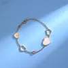 braccialetto Choprad di lusso Gioielli Chopard Desginer Famiglia Xiao Cuore a cuore coordinato Bracciale con cuore di pesca Fritillaria bianco naturale placcato femminile in oro rosa 18 carati Cnc