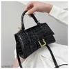 Billig butik 90% rabatt på grossist Messenger Luxury Handbag Shop Square 85% rabatt på trendiga bärbara handväskor Spring och Mini Summer Single Womens Small