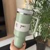 Livraison gratuite tasses 40oz tasse Tuler avec poignée isolées gobelers couvercles paille de 40 oz en acier inoxydable Termos Termos prêts à expédier des bouteilles d'eau isolées sous vide