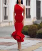 Rouge une épaule Satin sirène robes de Cocktail 2020 élégant froncé volants thé longueur formelle fête courte grande taille robes Eveni7807796