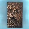 Estatuetas decorativas Novo Necronomicon Livro de Magia Negra Demônio Evil Dead Summon Livro Altar Cerimônia Prop Coleção de livros Sala de estar 246y